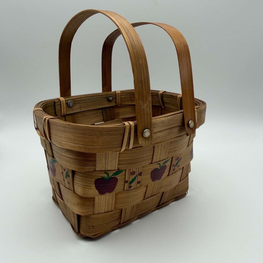 VTG Woven Splint Basket Dual Swing Handle Charming Apple Pattern Country Cottage
